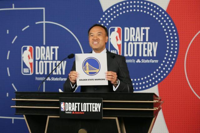 开云APP下载-乐透抽签即将开启 勇士最美的梦应该怎么做？