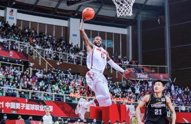 逆势而起取得开门红 永远不要低估一颗冠军的心